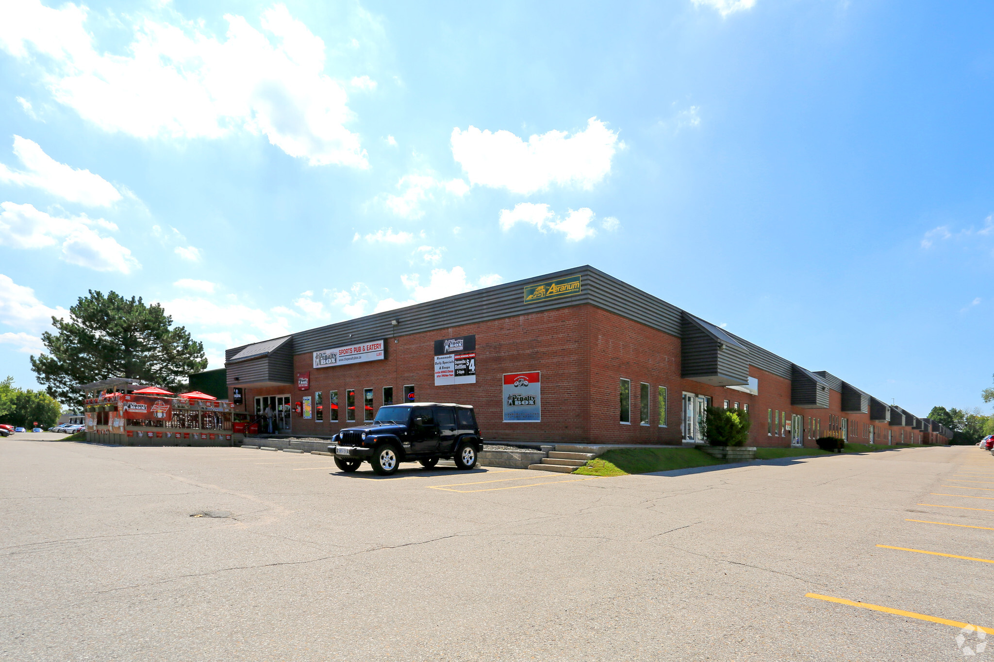 220 Bayview Dr, Barrie, ON for Rent