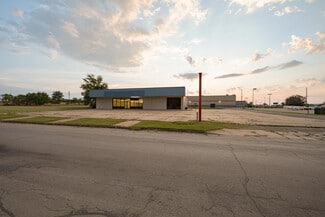 Coffeyville, KS Freestanding - 901 Lewark St