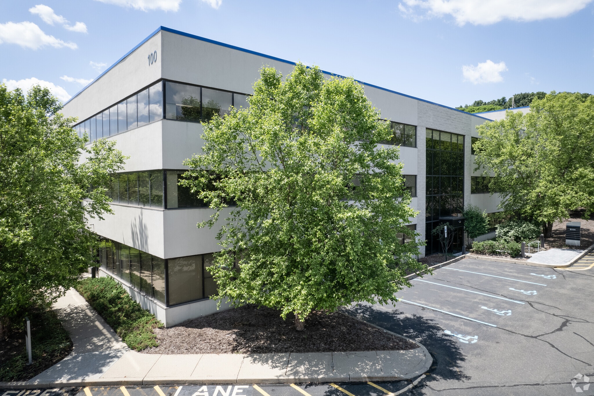 100 Corporate Dr, Mahwah, NJ for Rent