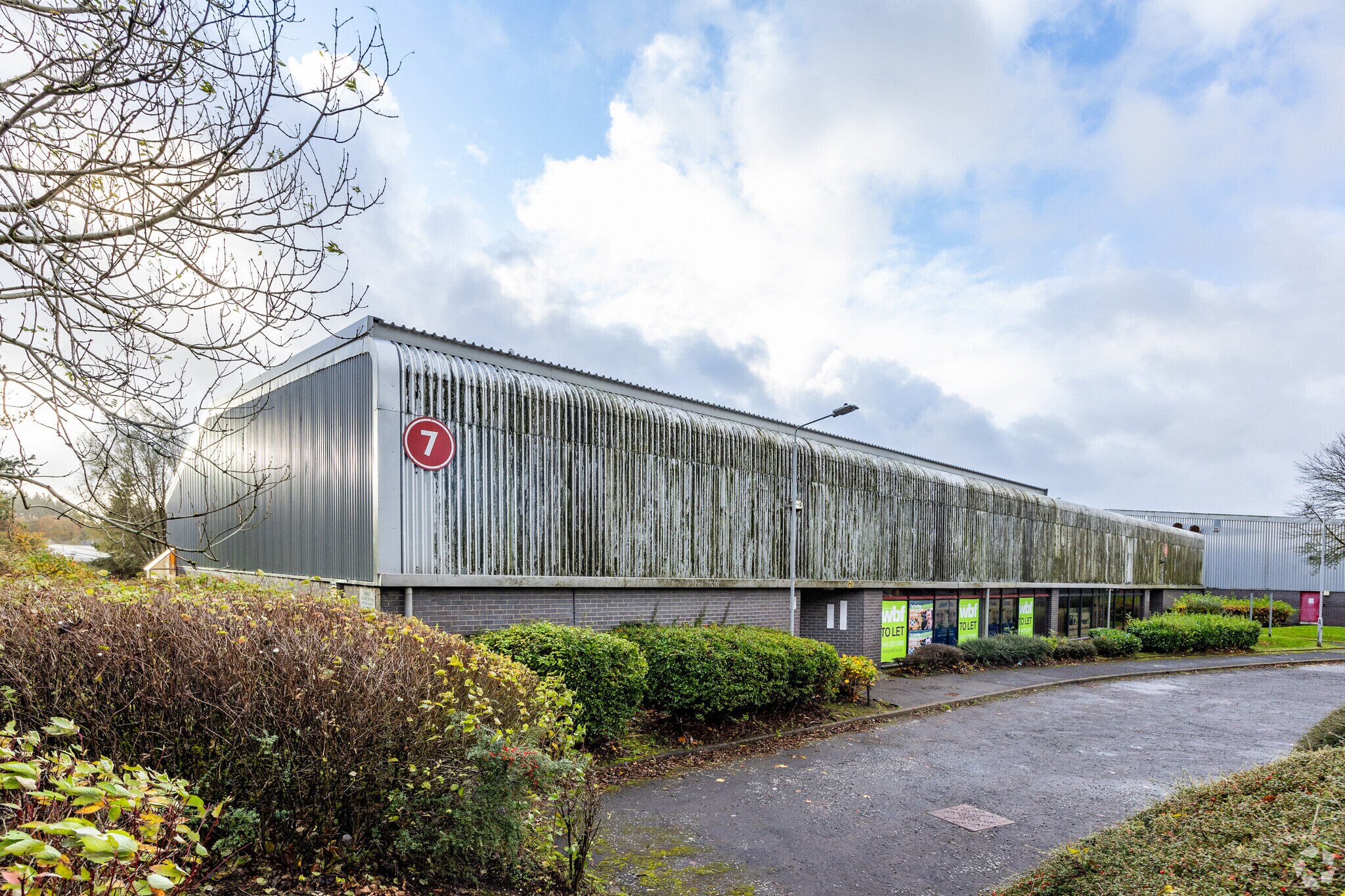 5 Bessemer Dr, East Kilbride, SLK for Rent
