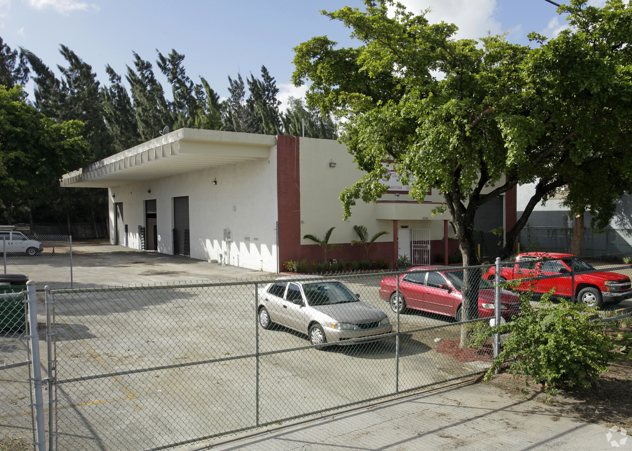 13180 NW 43rd Ave Opa Locka, FL 33054 Industrial Property for Lease