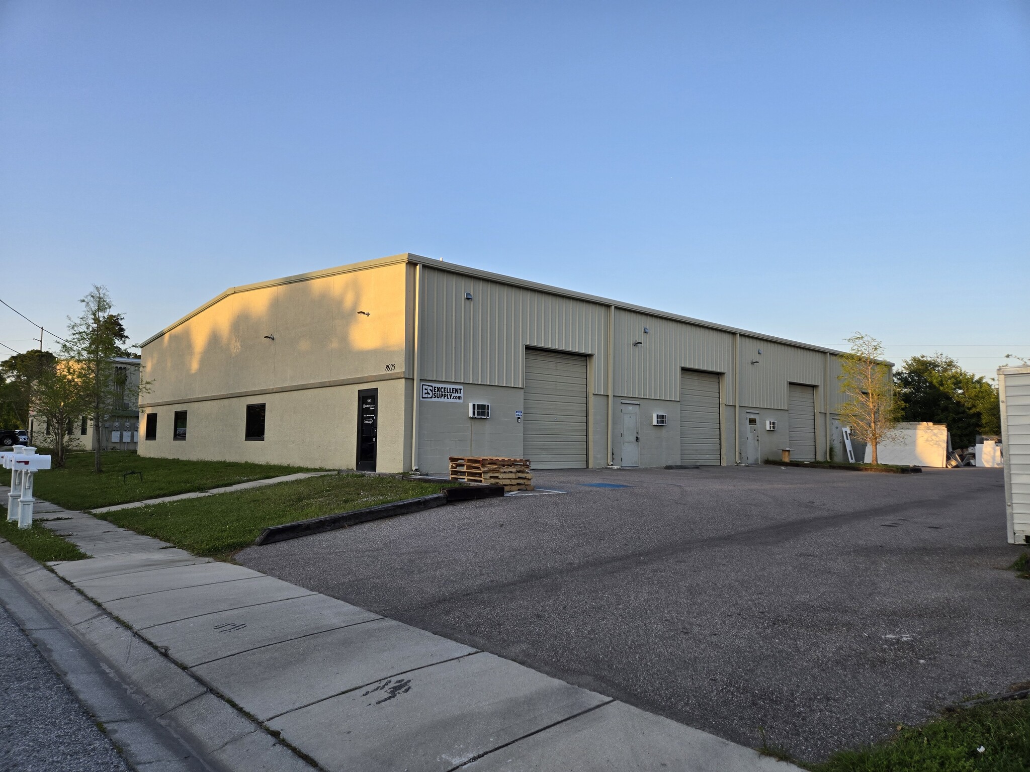 8925 66th Ct N, Pinellas Park, FL for Rent