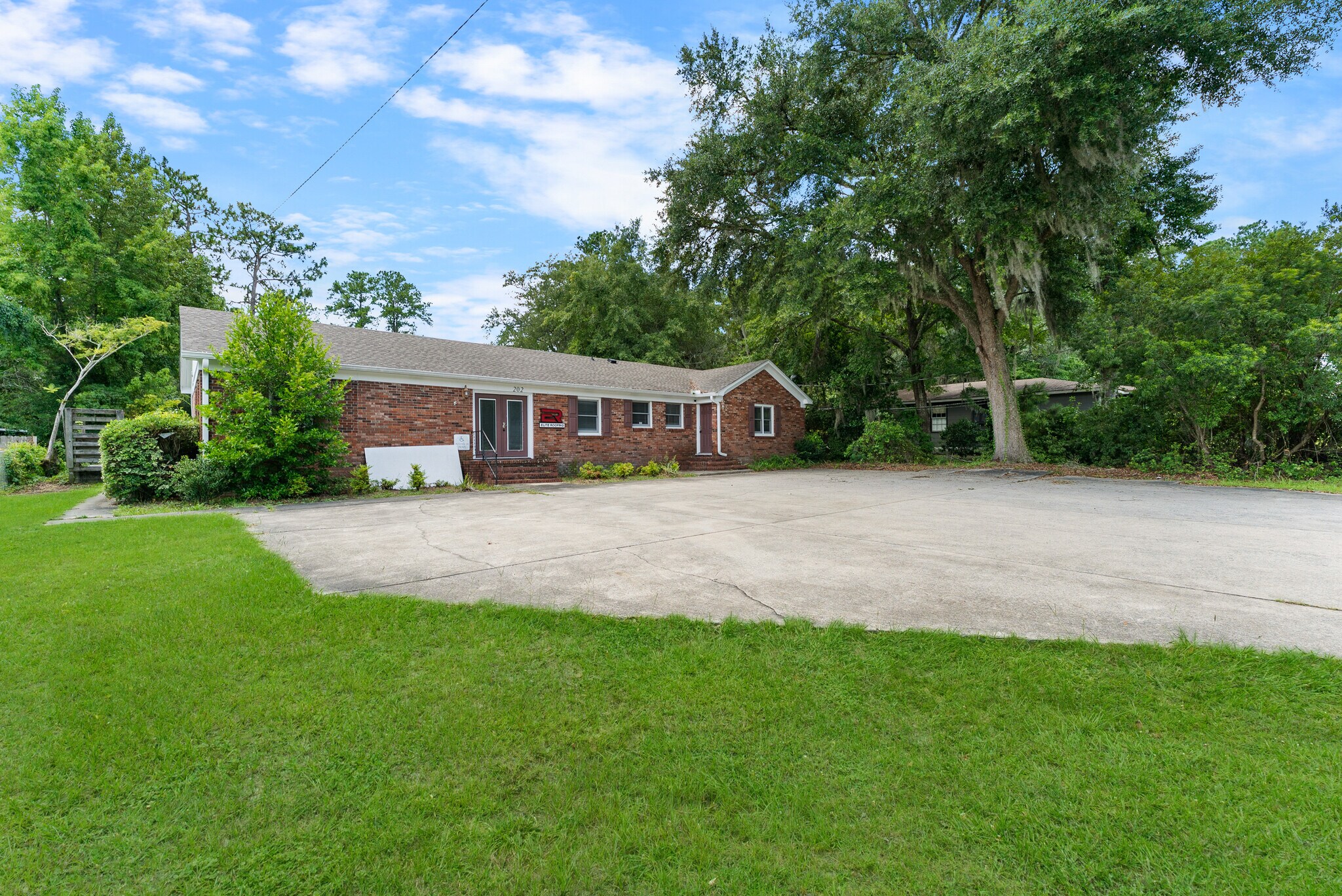 202 E General Stewart Hwy, Hinesville, GA for Sale