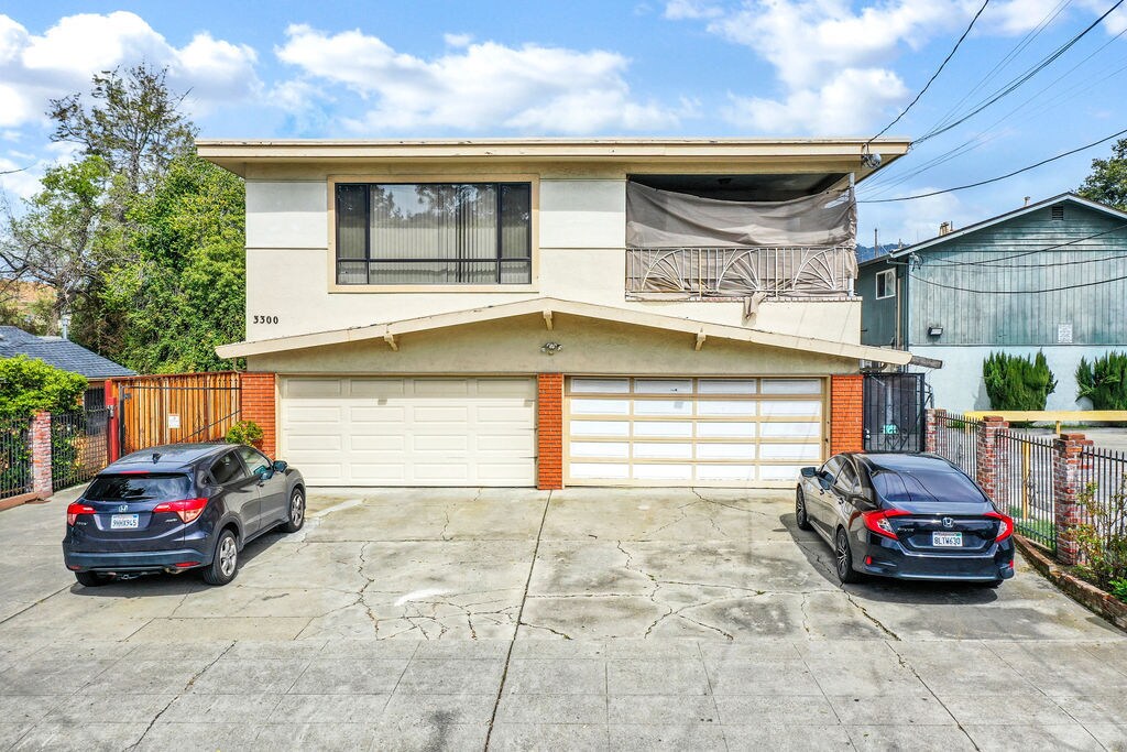 3300 Brookdale Ave, Oakland, CA for Sale