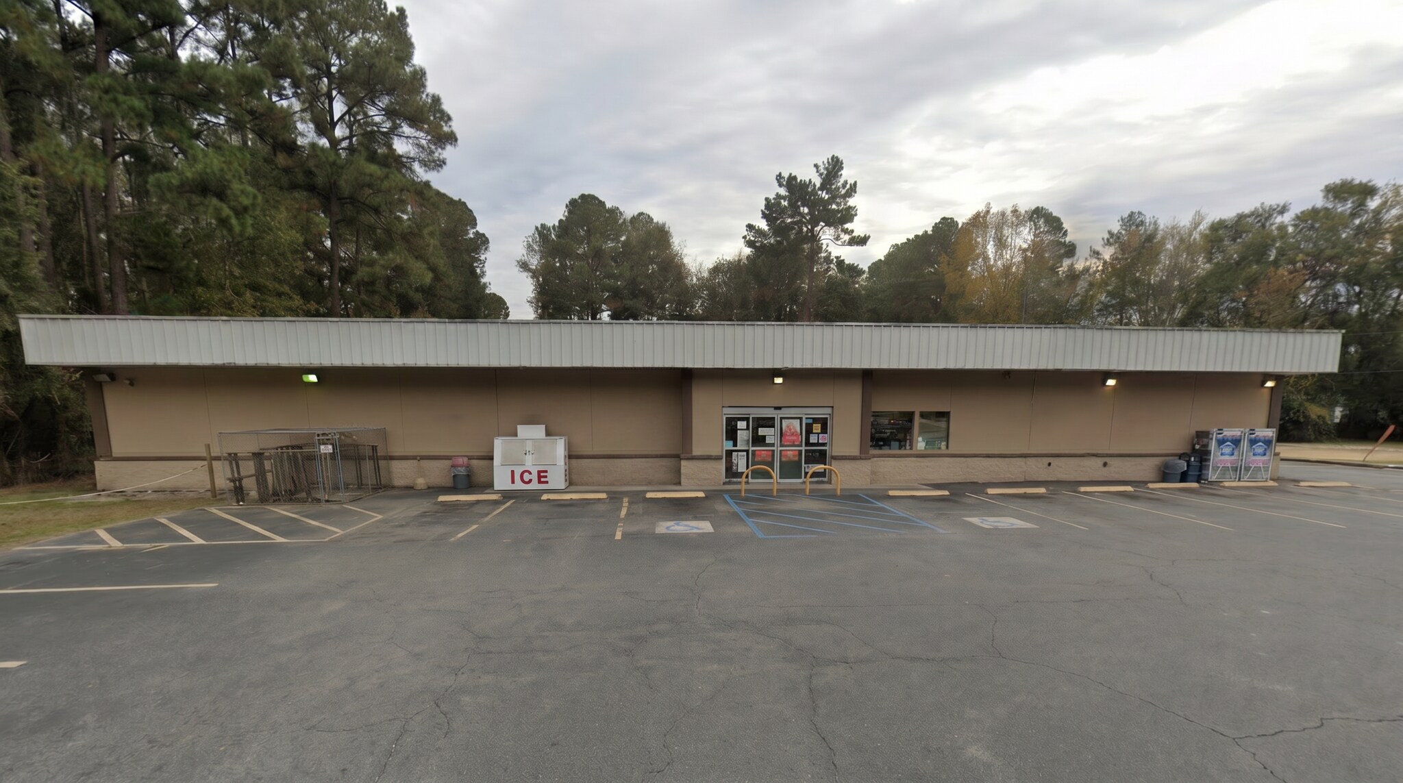 8524 Us Highway 280 E, Ellabell, GA for Rent
