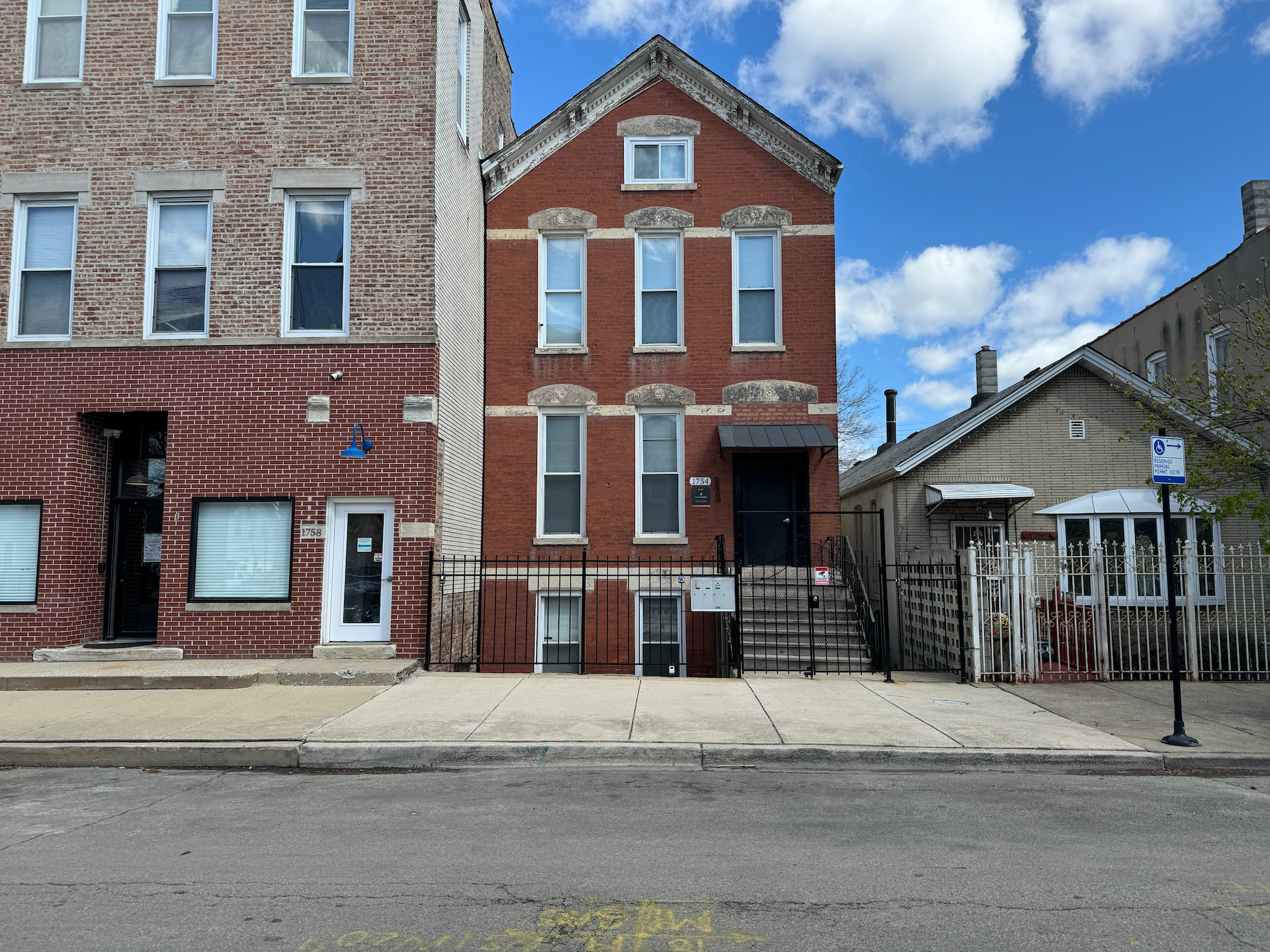 1754 W 21st Pl, Chicago, IL for Sale