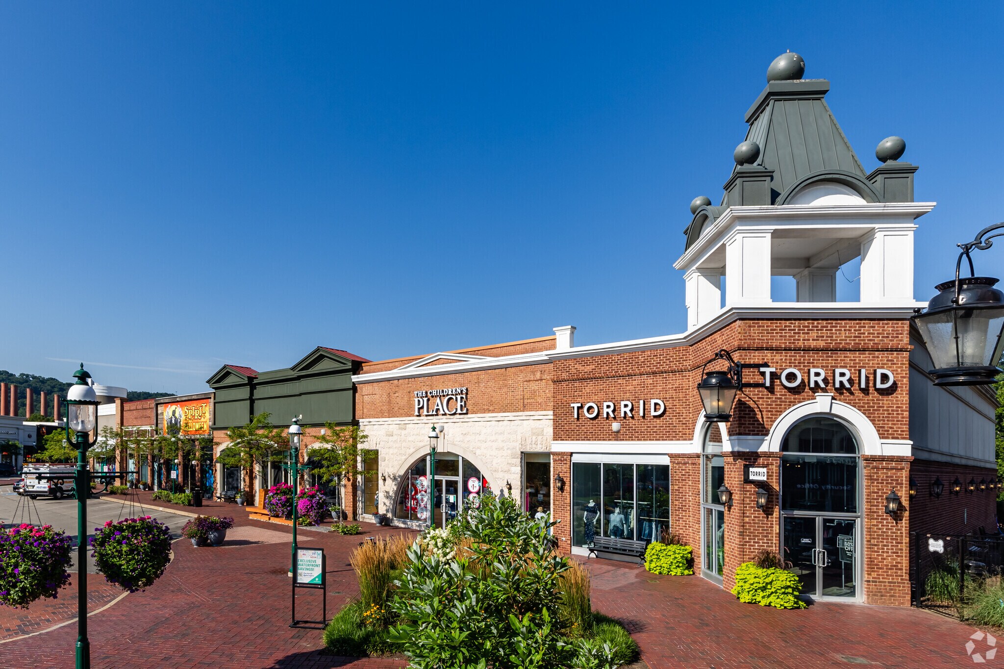 100-148 W Bridge St, Homestead, PA for Rent