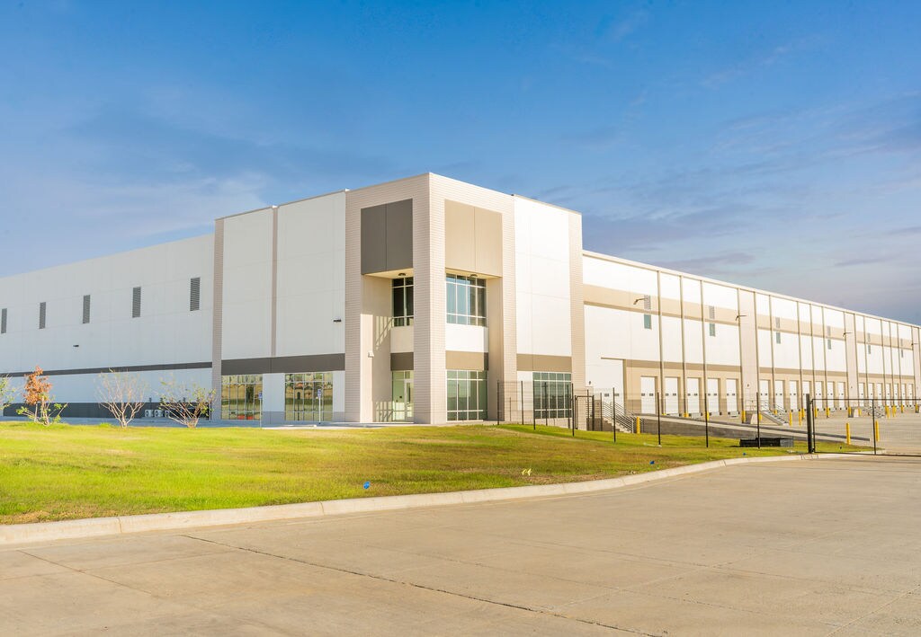 Pinnacle Logistics Center, Laredo, TX for Rent