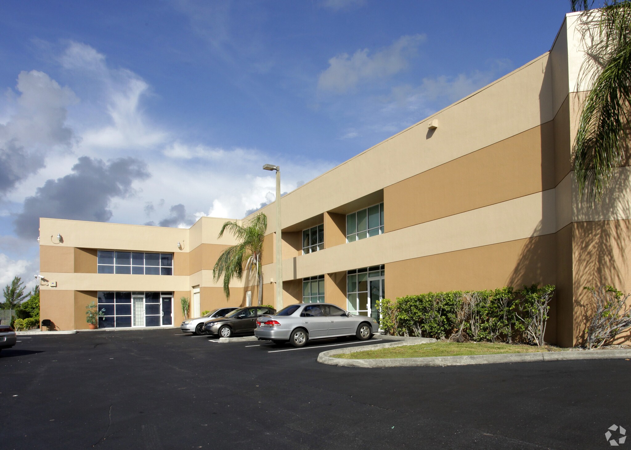 20101-20161 NE 16th Pl, Miami, FL for Rent