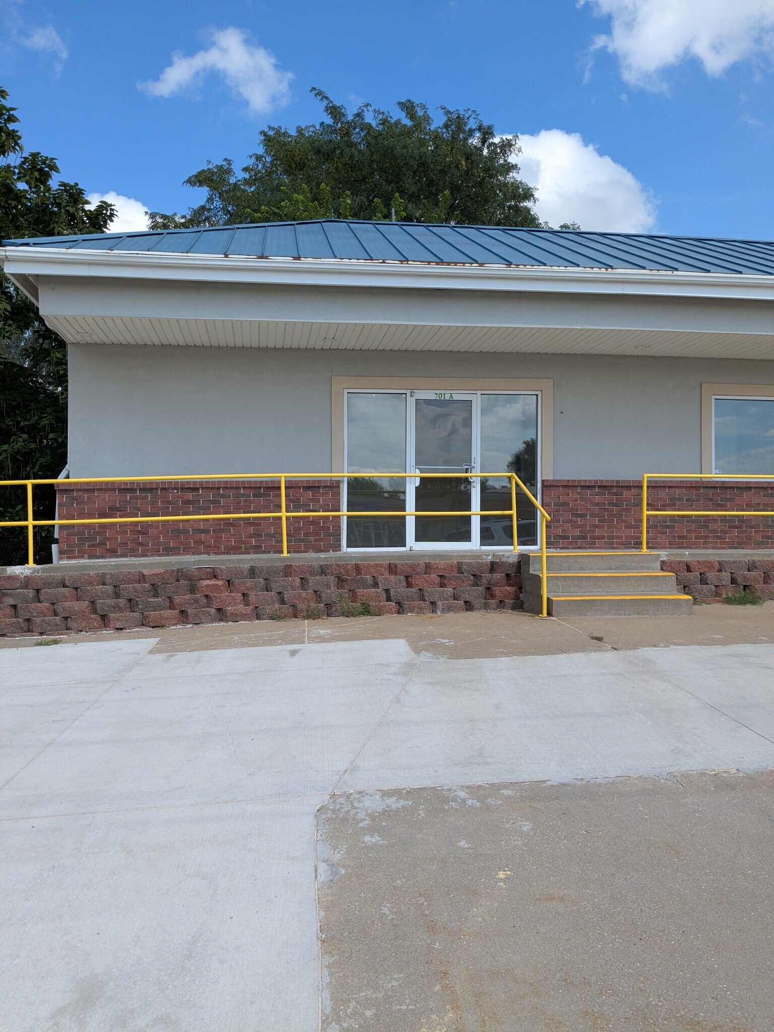 701 S Belt Hwy, Saint Joseph, MO for Rent