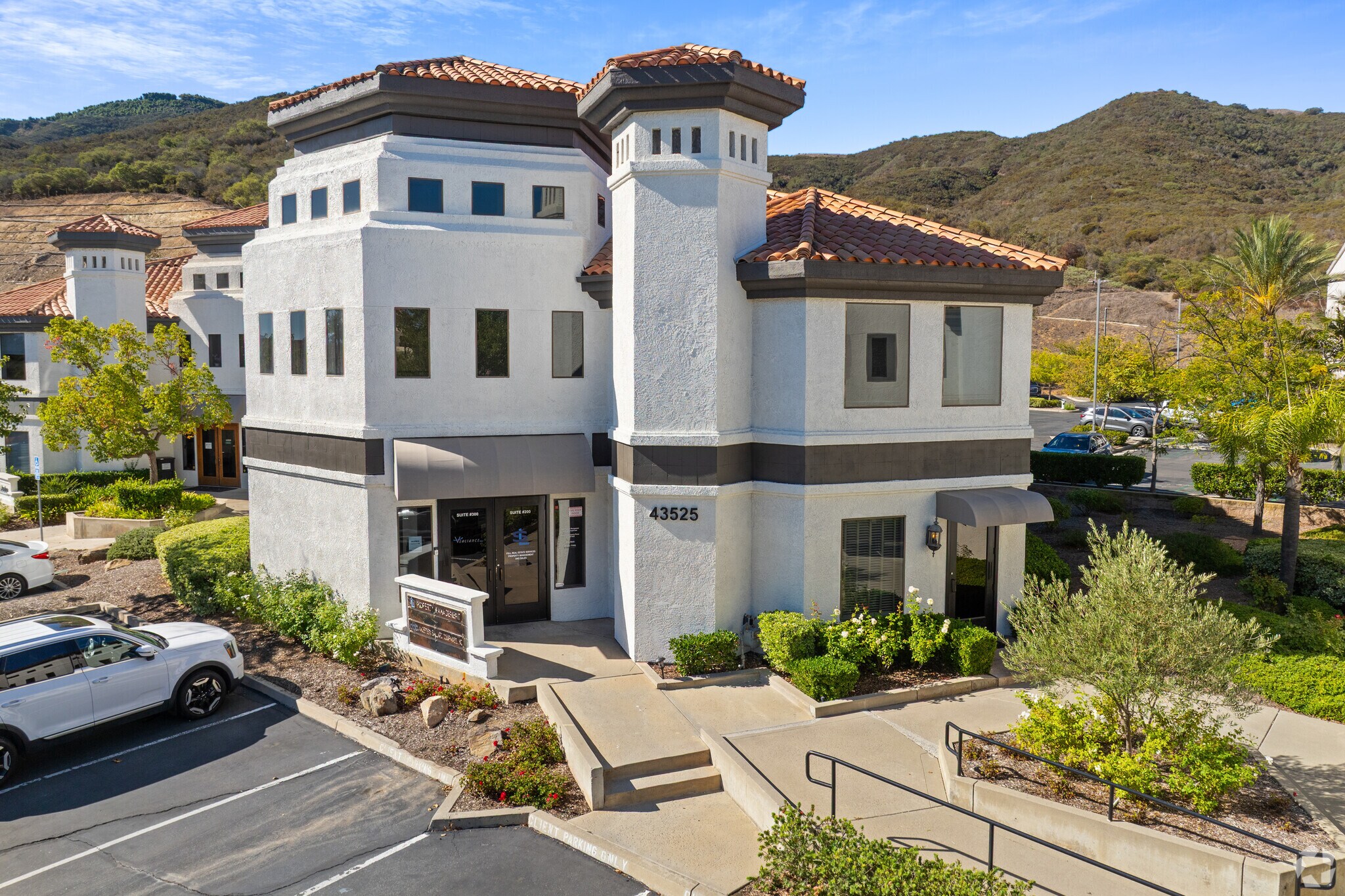 43525 Ridge Park Dr, Temecula, CA for Sale