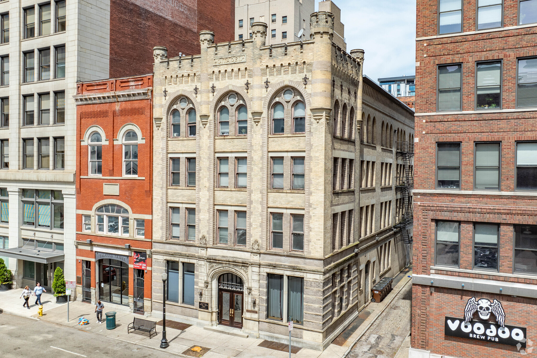 114 E Eighth St, Cincinnati, OH for Rent