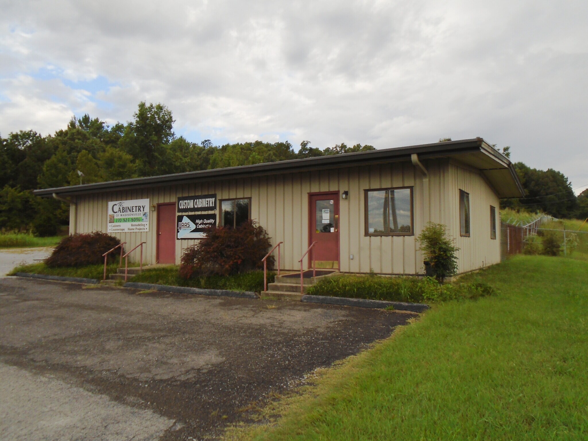 1210 Nebo Rd, Madisonville, KY for Sale
