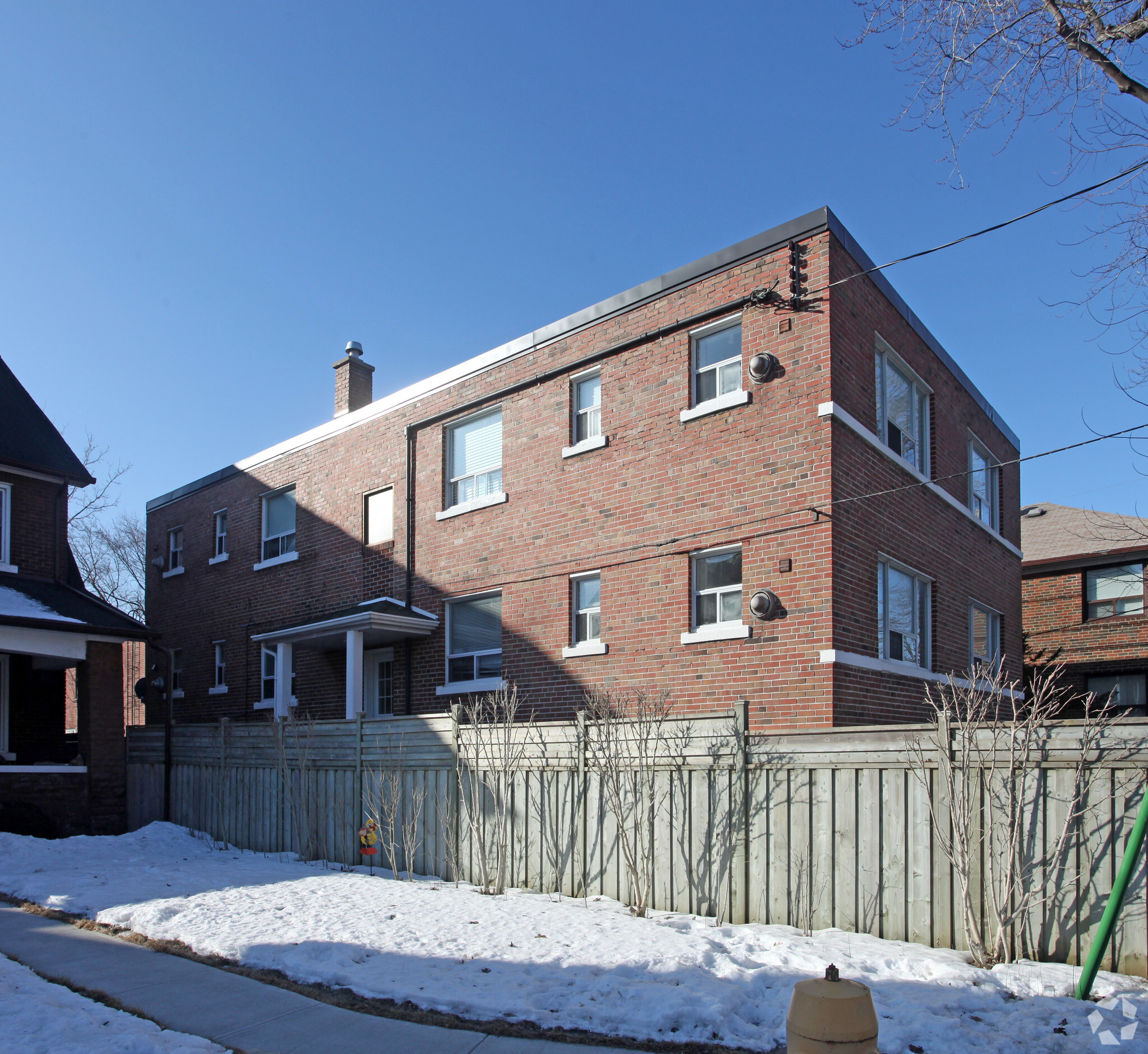 2709 Lake Shore Dr, Toronto, ON for Sale