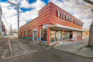 Bellingham, WA Storefront - 206 E Magnolia St