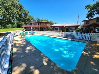 Bull Shoals, AR Hospitality - 205 Pinehurst Pt