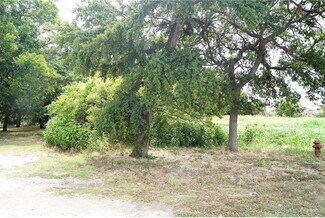 Elgin, TX Commercial Land - 310 W U.S. 290