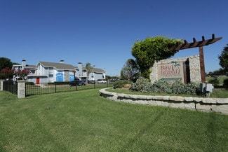 Garland, TX Apartments - 6109 Bay Island Dr
