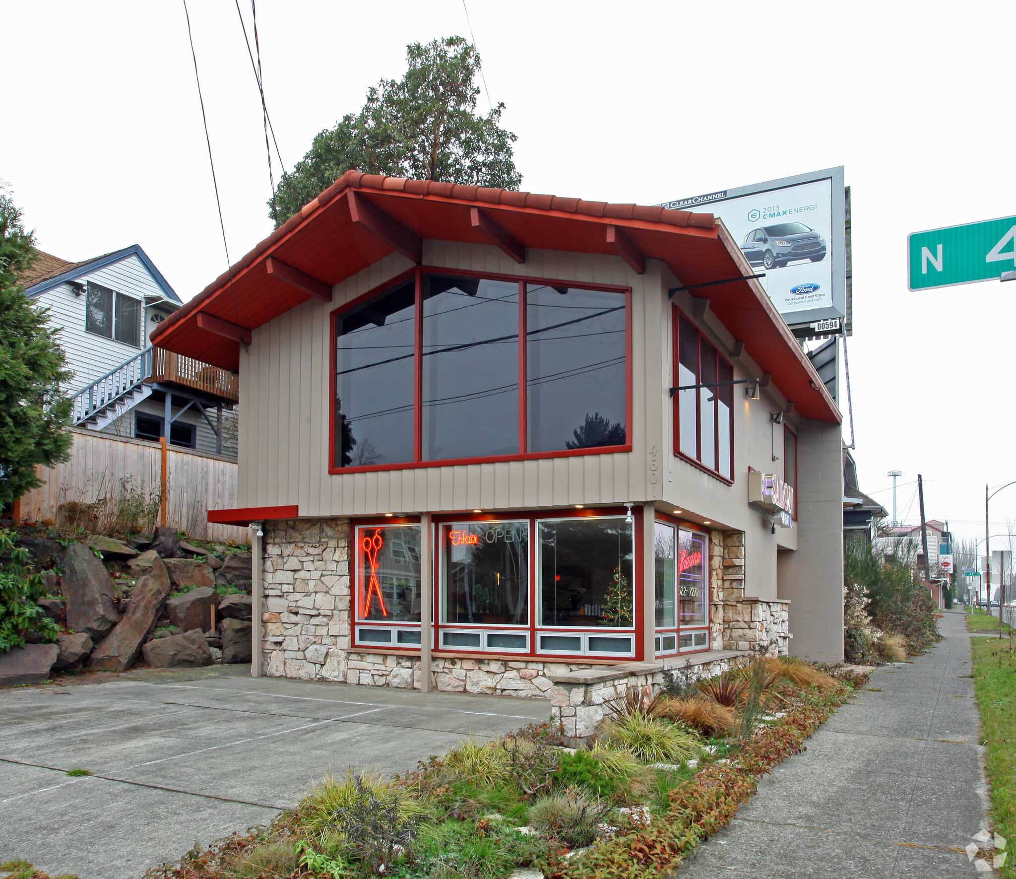 4601 Aurora Ave N, Seattle, WA for Sale