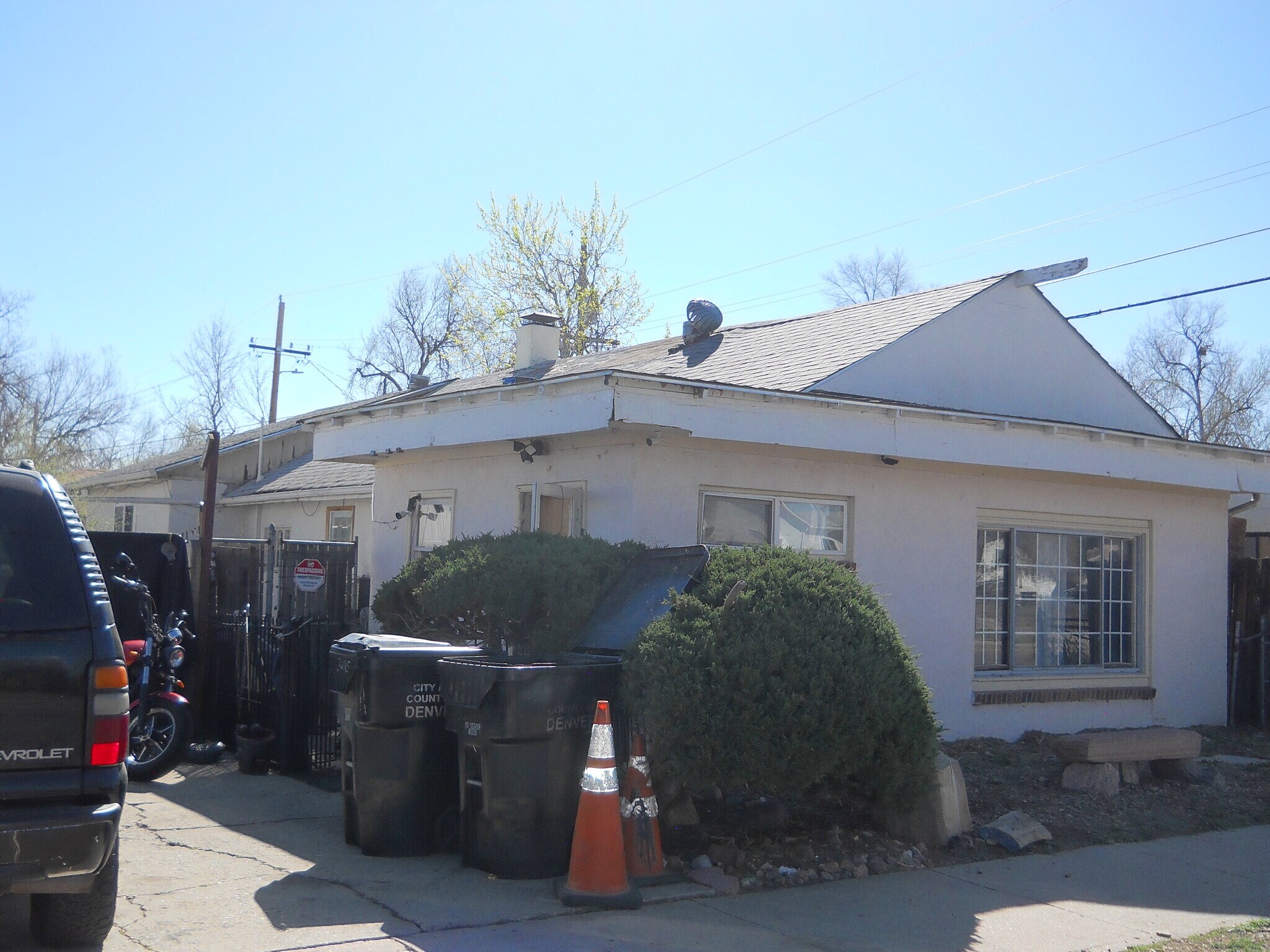 672 S Irving St, Denver, CO for Sale