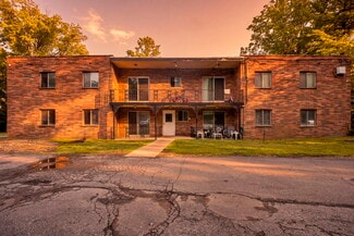South Euclid, OH Apartments - 818-850 S Green Rd South Euclid, OH Apartments - 818-850 S Green Rd