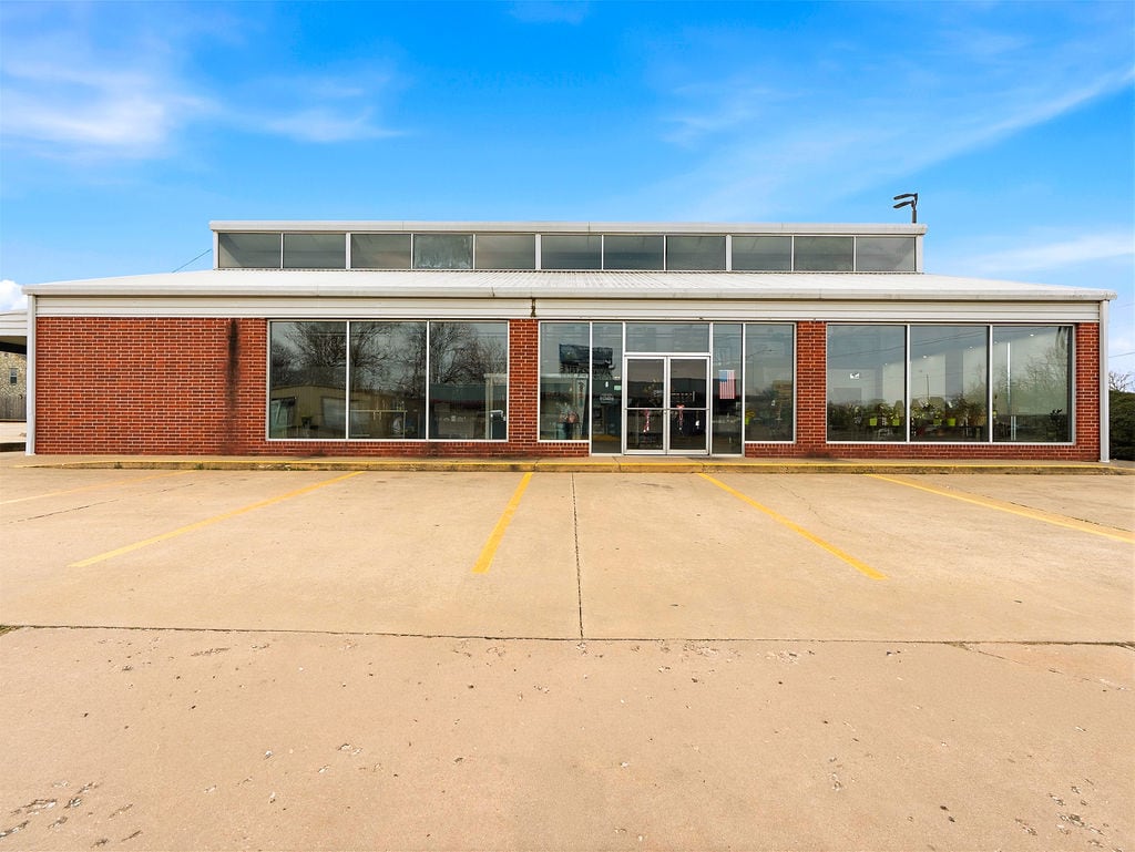 530 N Mississippi Ave, Ada, OK for Sale