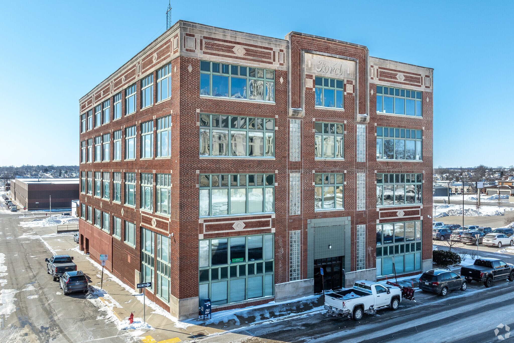 11 E Church St, Marshalltown, IA for Sale