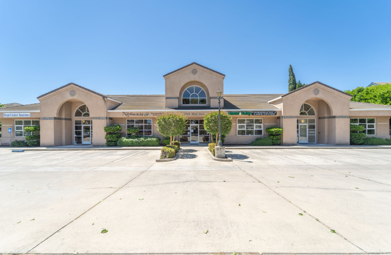 1444 W Main St, Ripon, CA for Sale