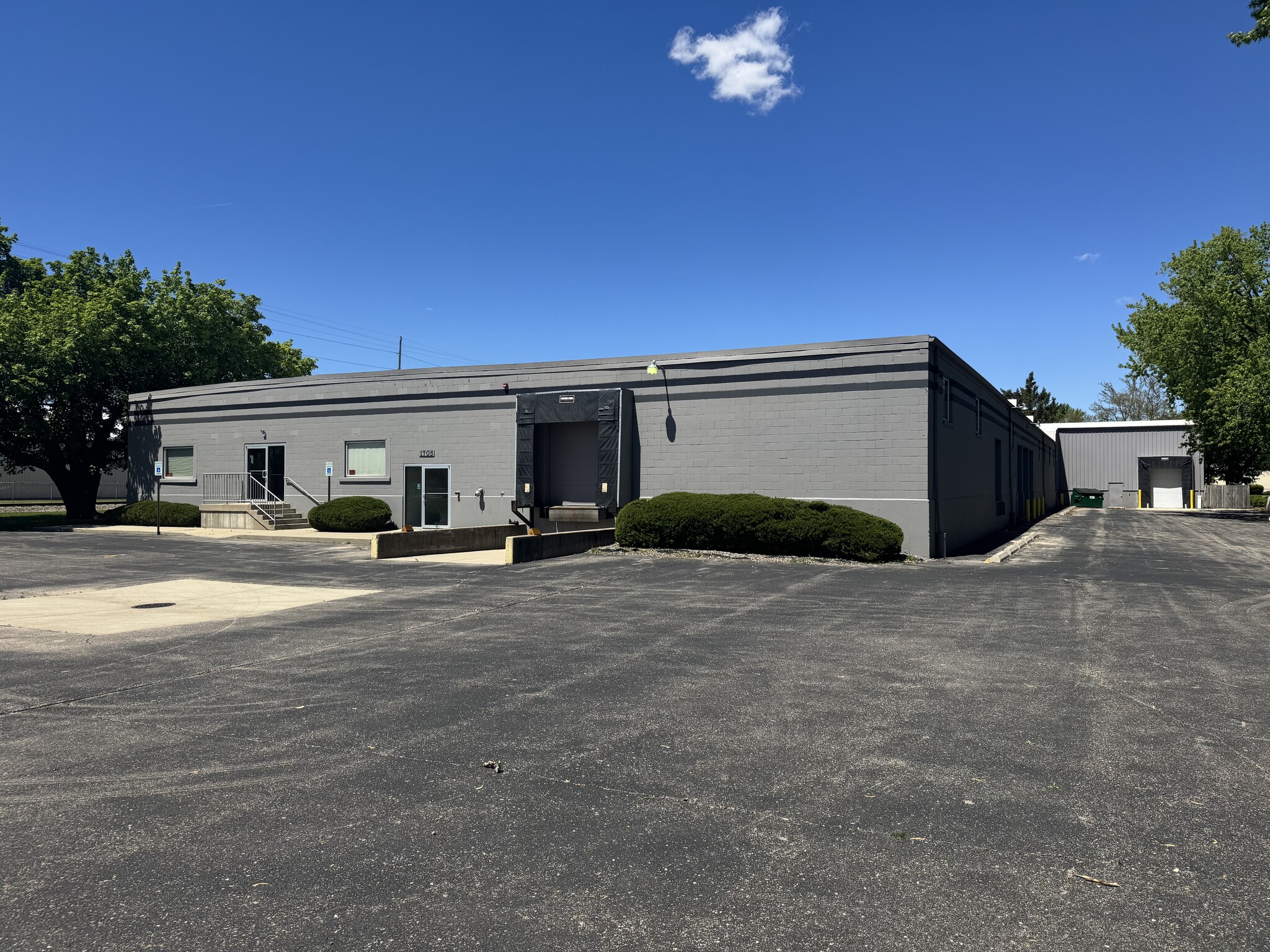 1705 Cranston Rd, Beloit, WI for Sale