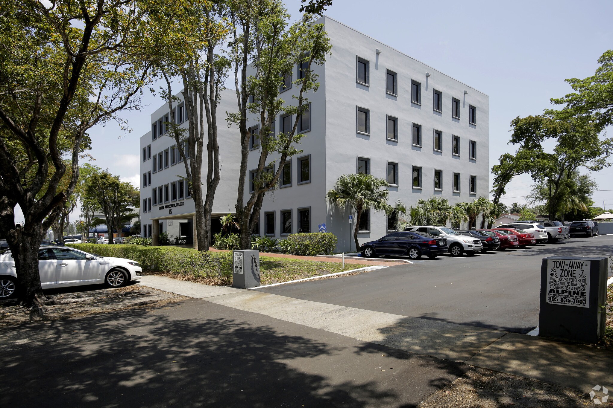 85 Grand Canal Dr, Miami, FL for Rent