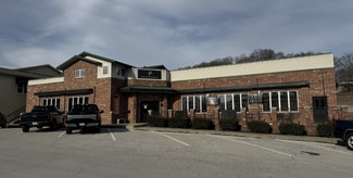 Parkville, MO Retail - 160 English Landing Dr