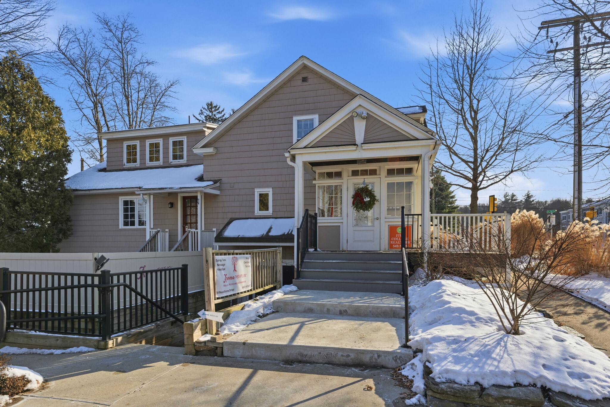 190 University Dr, Amherst, MA for Sale