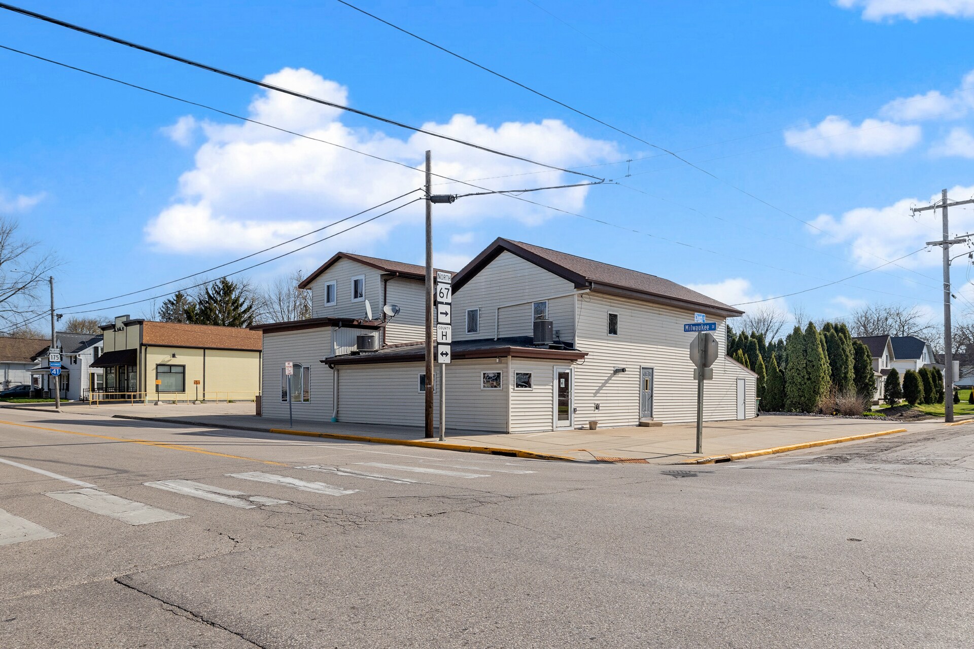 504 Milwaukee St, Lomira, WI for Sale