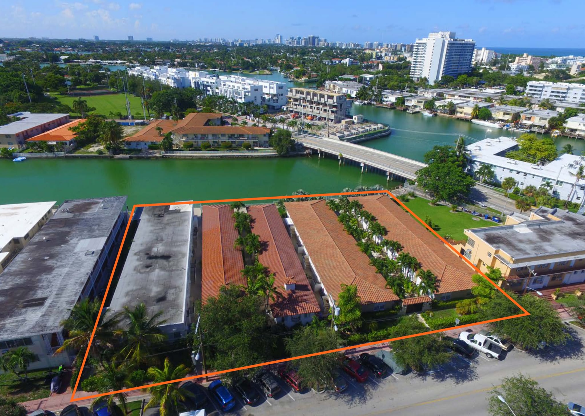 965 Marseille Dr, Miami Beach, FL for Sale