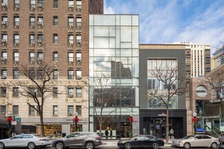 Chicago, IL Retail - 46 E Oak St
