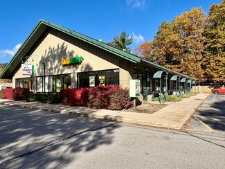 Interlochen, MI Retail - 9672 Us-31