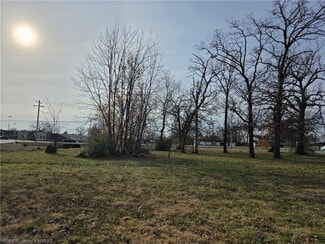 Charleston, AR Commercial - Lincoln Dr