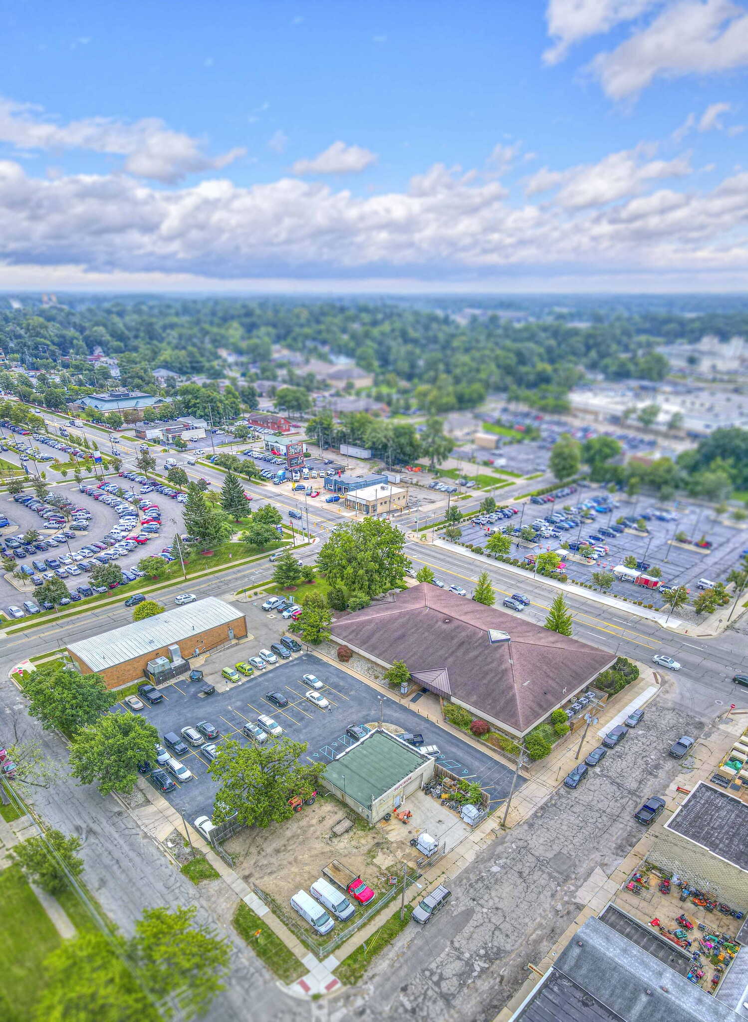 900 E Michigan Ave, Jackson, MI for Sale