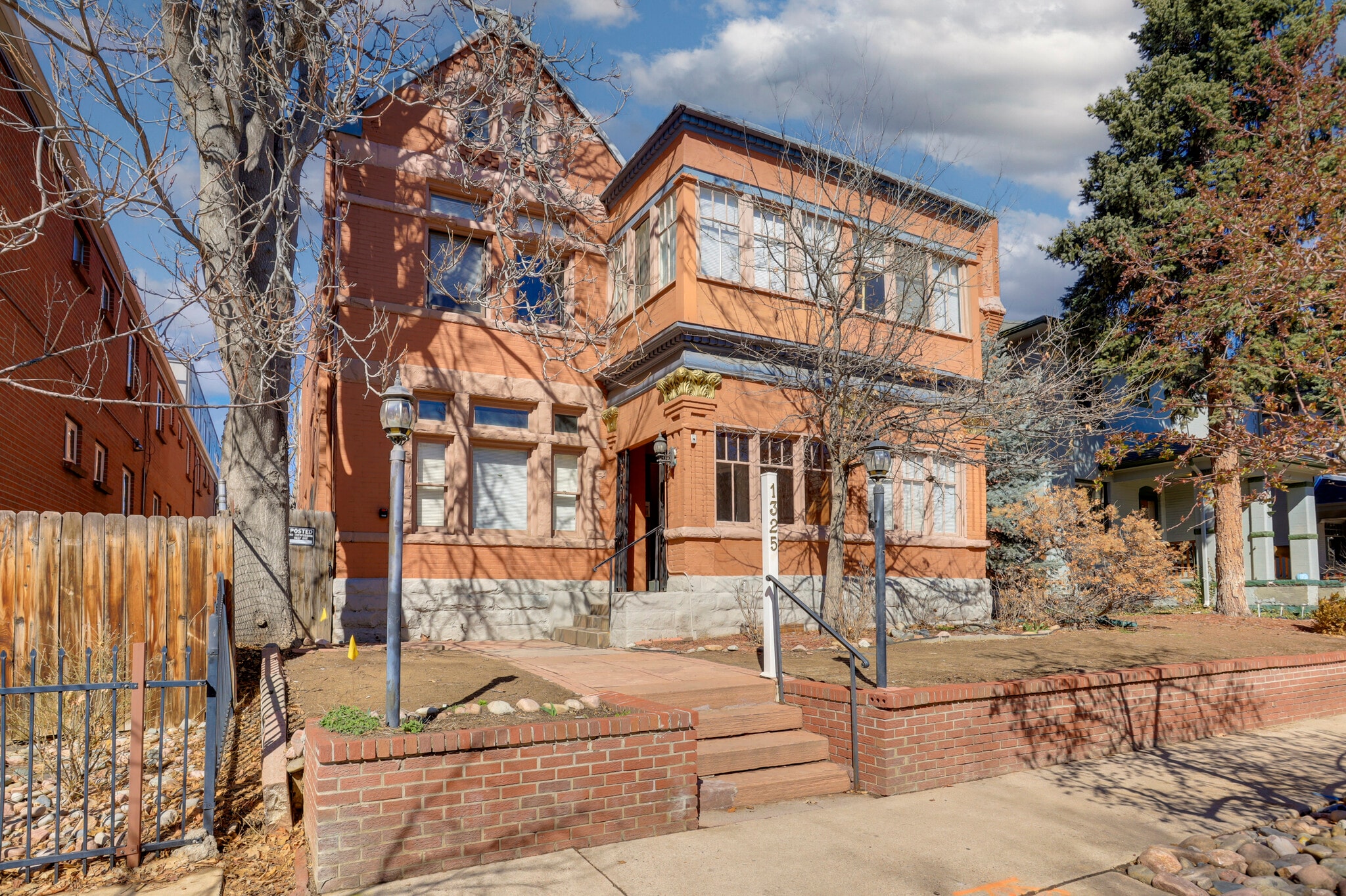 1325 Corona St, Denver, CO for Sale