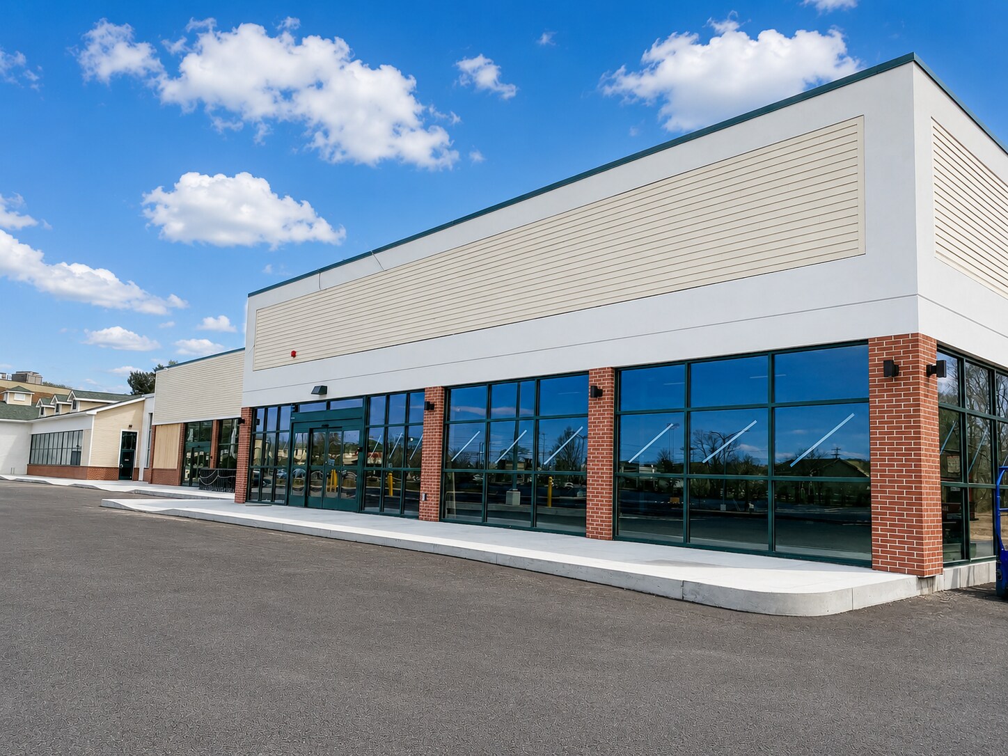2574 W Shore Rd, Warwick, RI for Rent