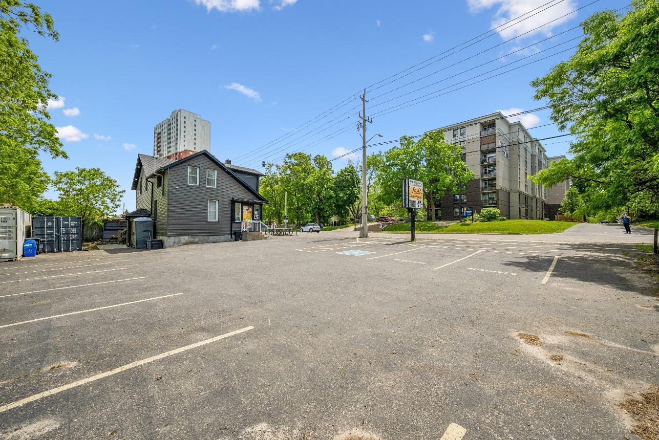 3188 King St E, Kitchener, ON for Sale
