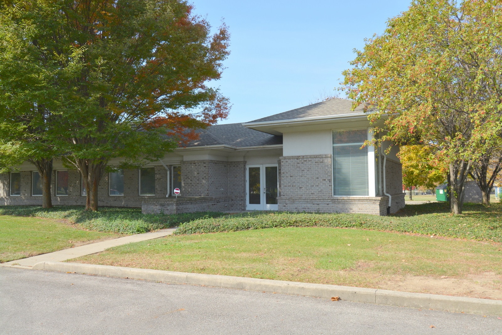 5963 Kentshire Dr, Kettering, OH for Rent