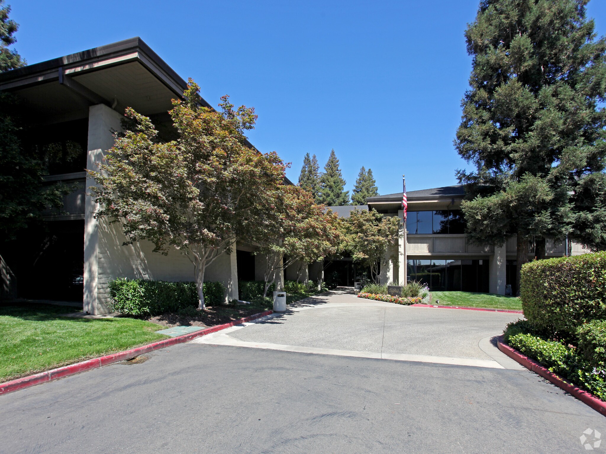 8801 Folsom Blvd Sacramento, CA 95826 Office Property for Lease on