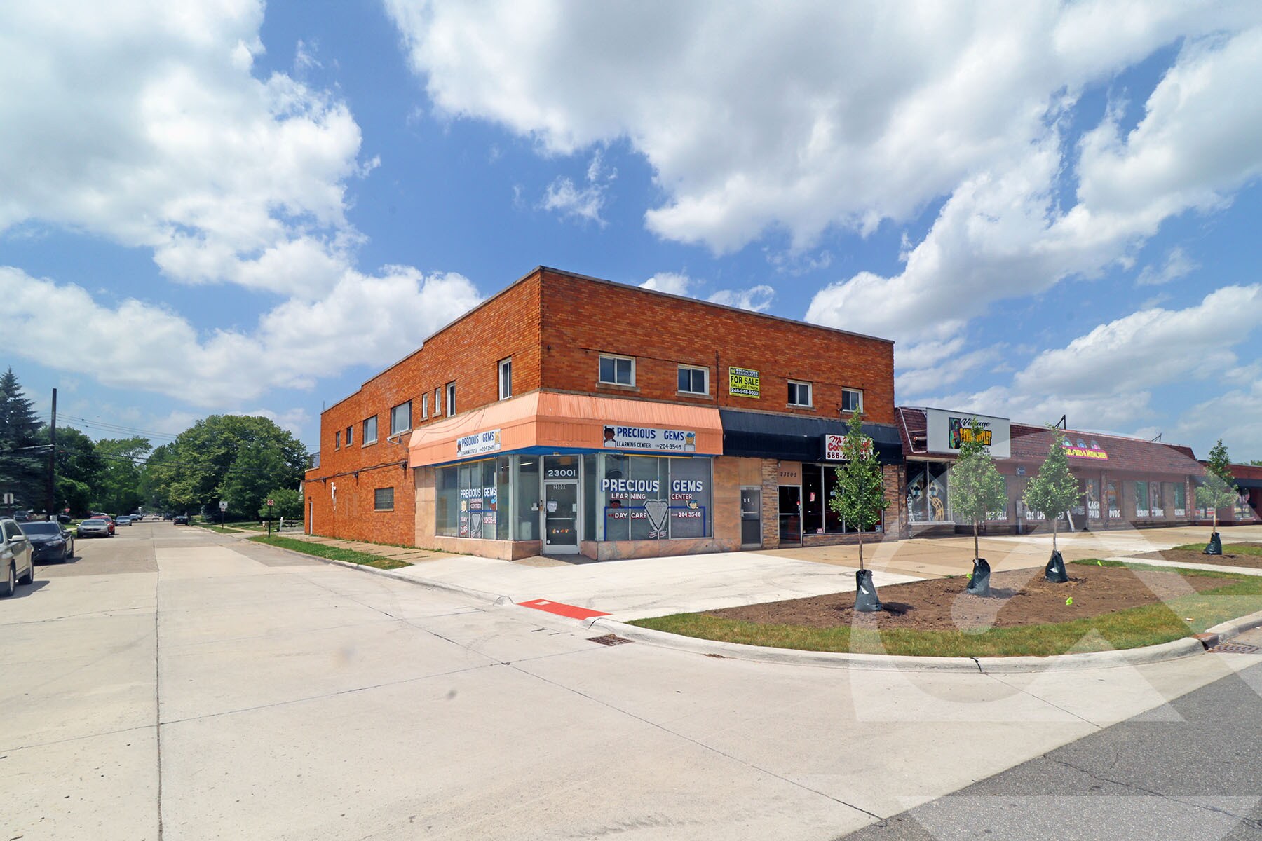 23001-23005 Gratiot Ave, Eastpointe, MI for Sale
