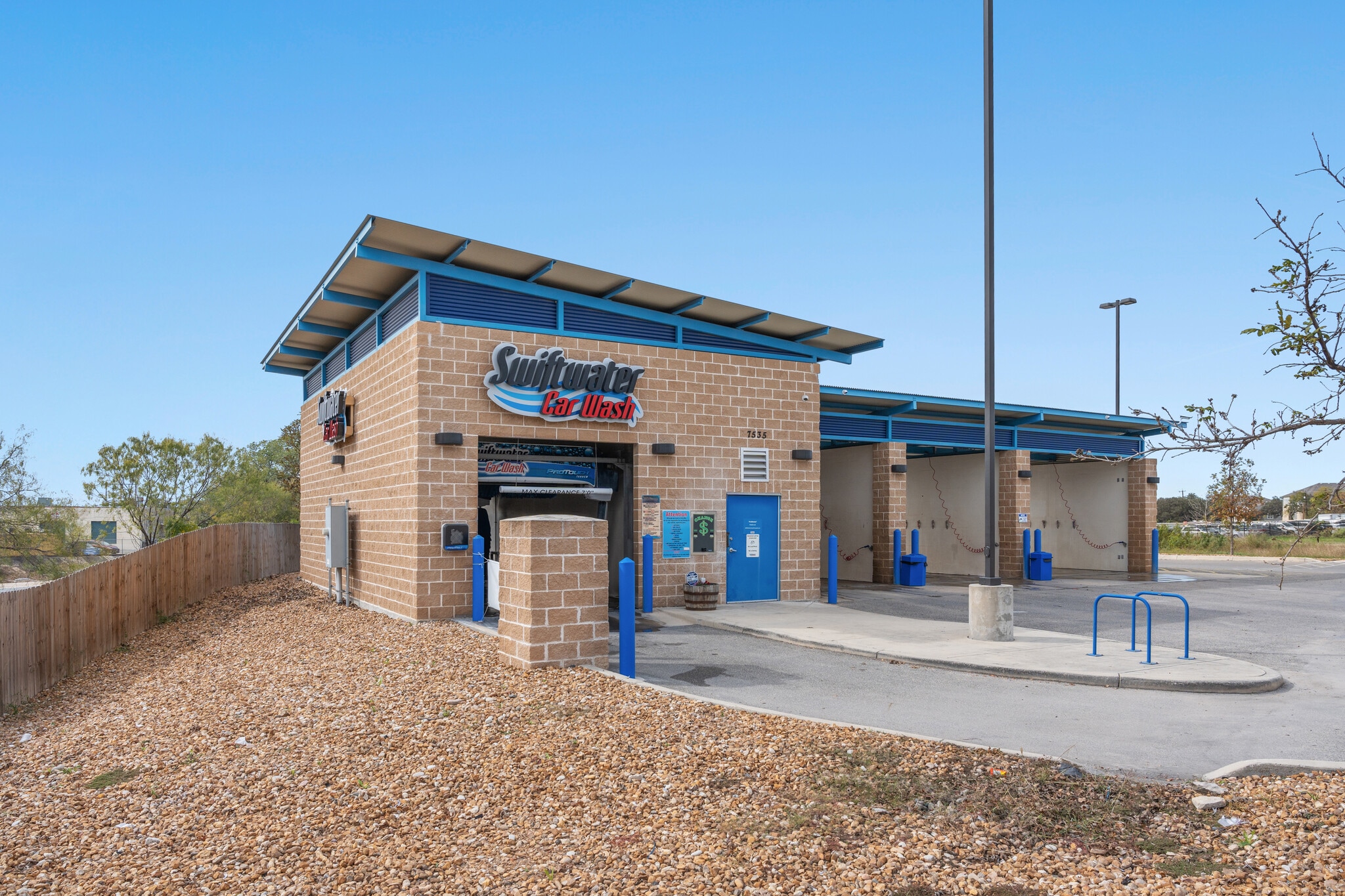 7535 Bandera Rd, San Antonio, TX for Sale