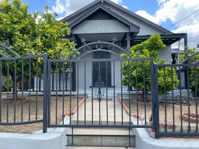 1306 Talmadge St, Los Angeles, CA for Sale
