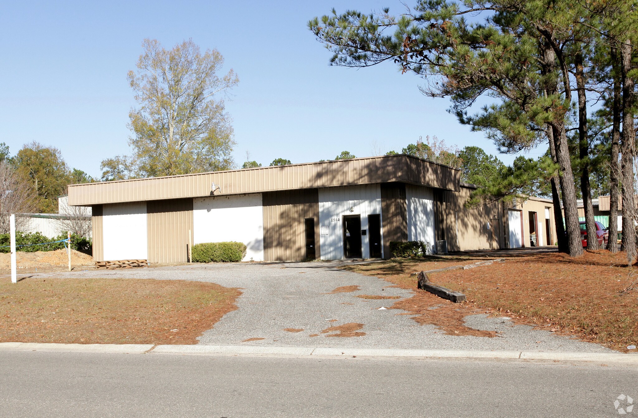 3216 Industry Dr, North Charleston, SC for Rent