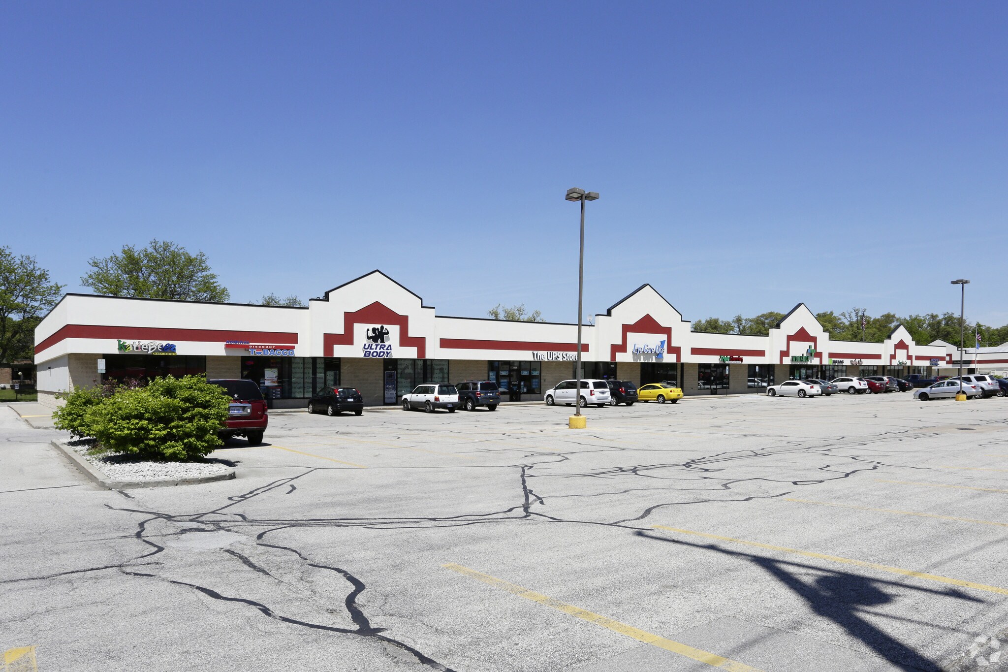 1930 E Apple Ave, Muskegon, MI for Rent