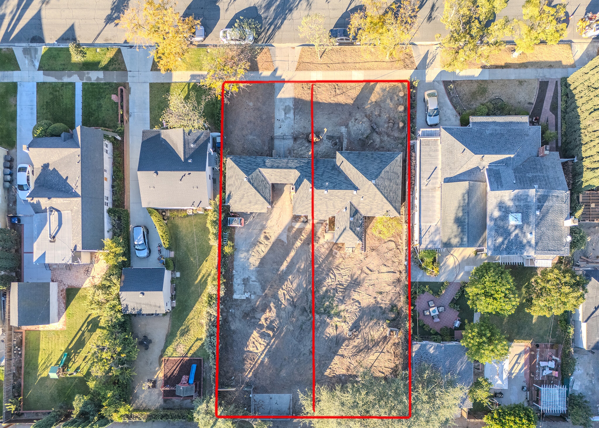 1320 N Lincoln St, Burbank, CA for Sale