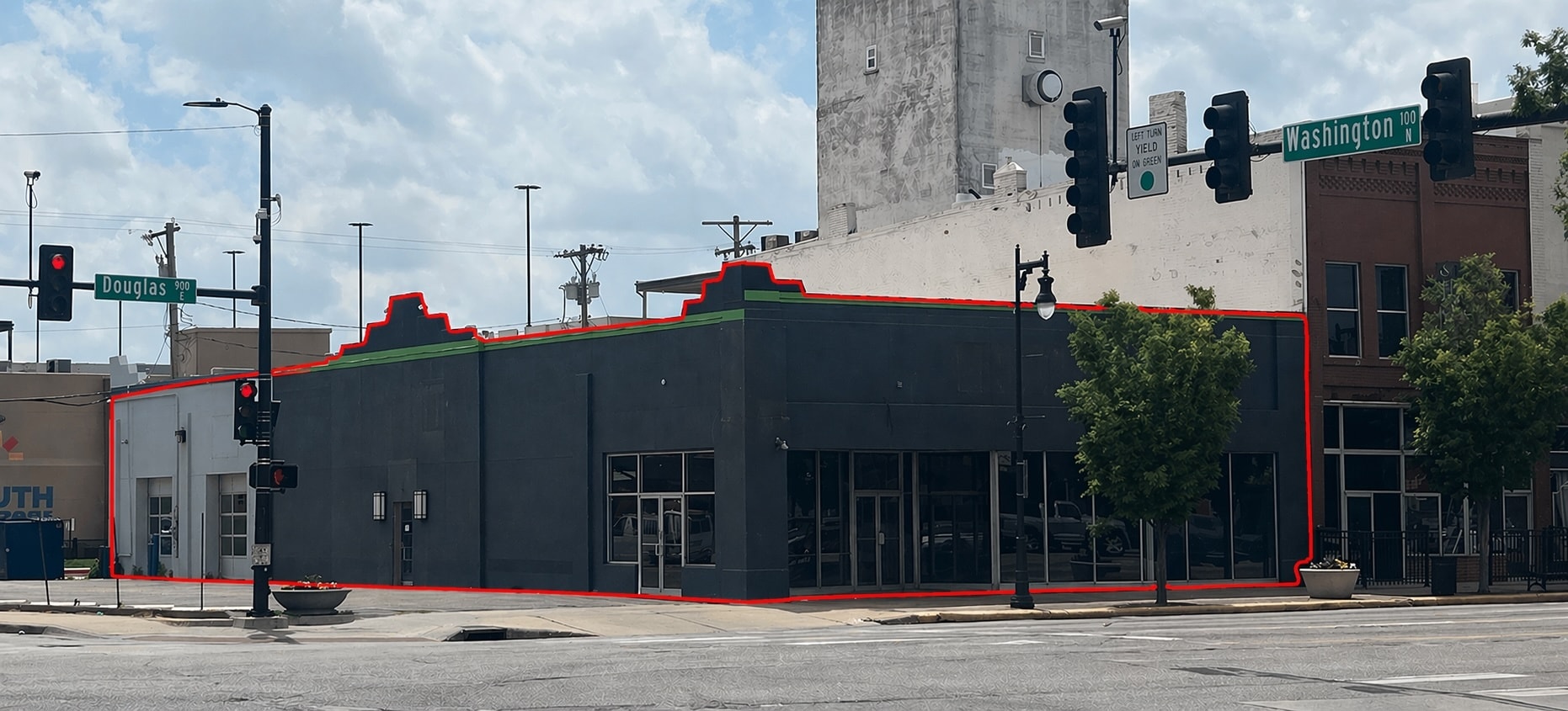 921 E Douglas Ave, Wichita, KS for Rent